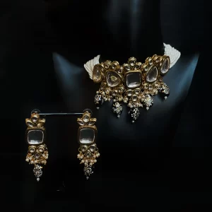 Black Pearl kundan