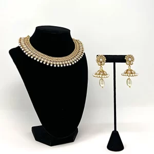 Classic gold Pearl set