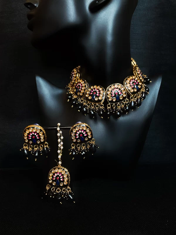 Meenakari black tikka set