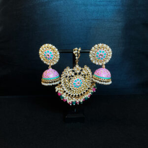 Meenakari Kundan Pink Tikka set
