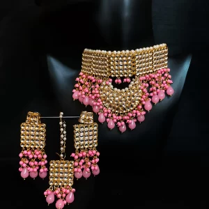 Pink kundan tikka set